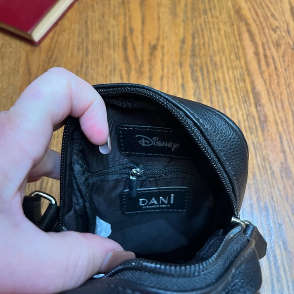 Danielle‎ Nicole Minnie Mouse Crossbody Bag - Picture 2 of 3